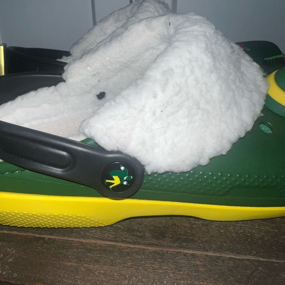 ELF Christmas Holiday Fleece Lining Classic Clog Crocs with Jibbitz M 10 W 12 - Picture 6 of 7